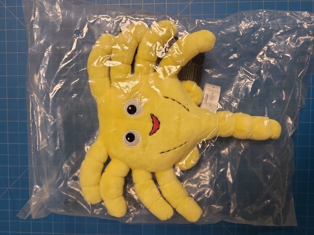 Alien Xenomorph Mimobot Plush Toy Yellow Cartoon Character Collectible Doll